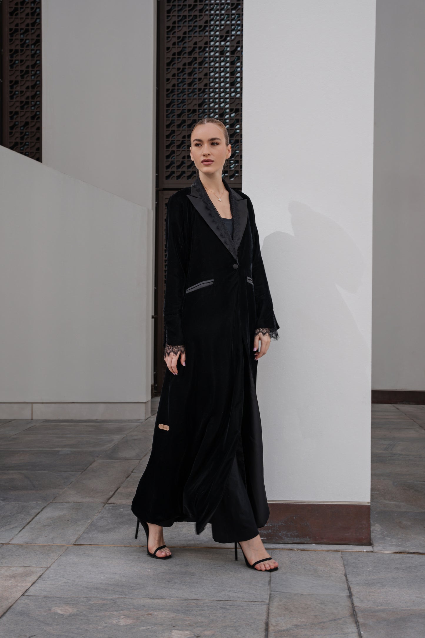 Velvet Noir | Black Abaya