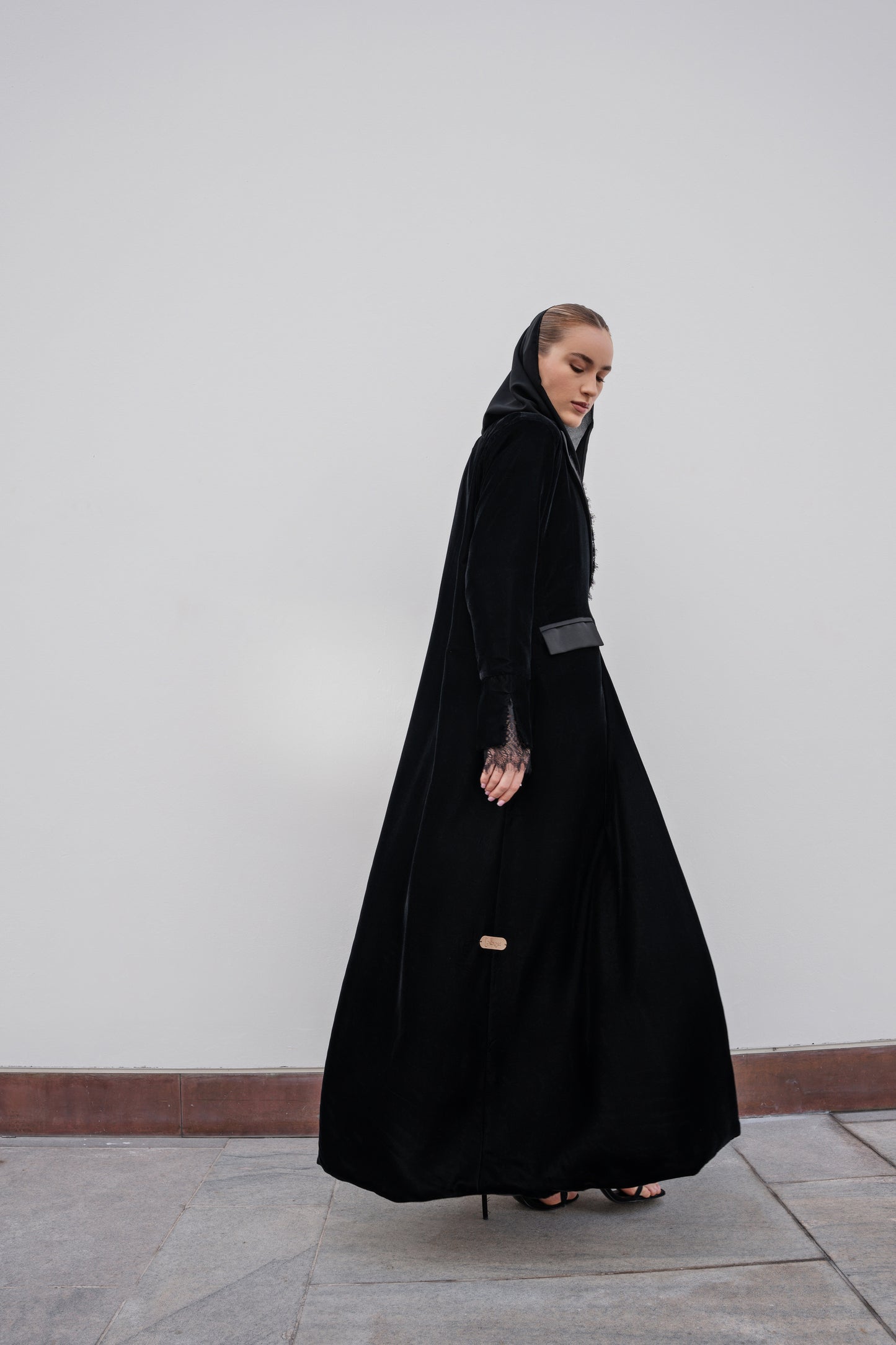 Velvet Noir | Black Abaya