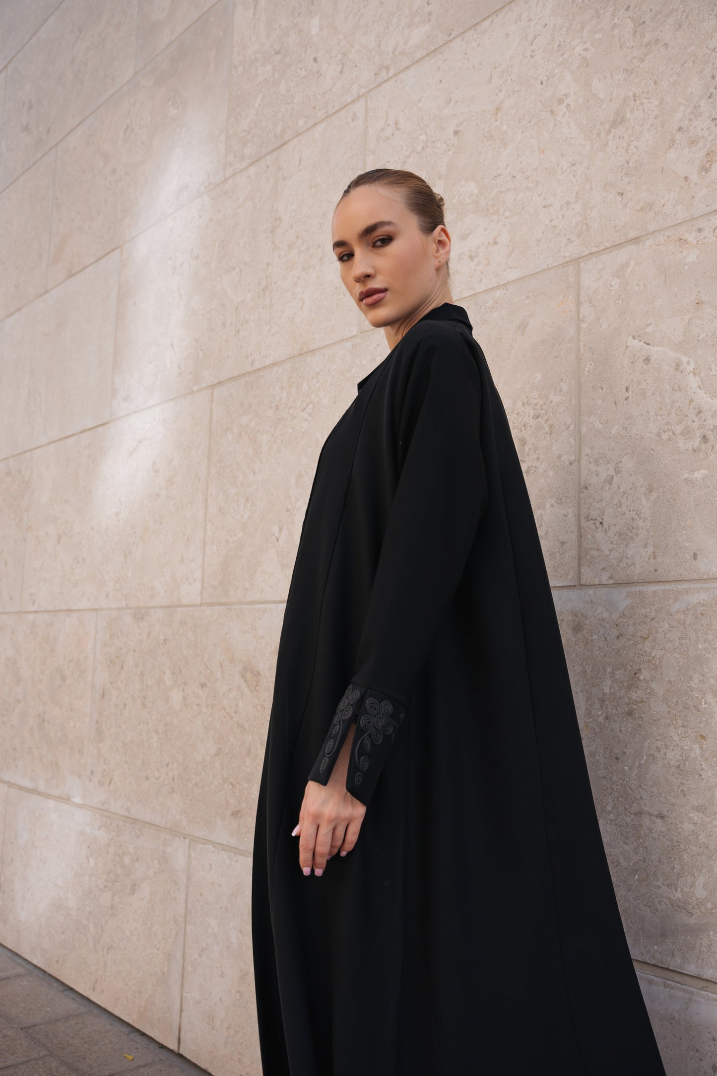 Shadow Bloom | Black Abaya