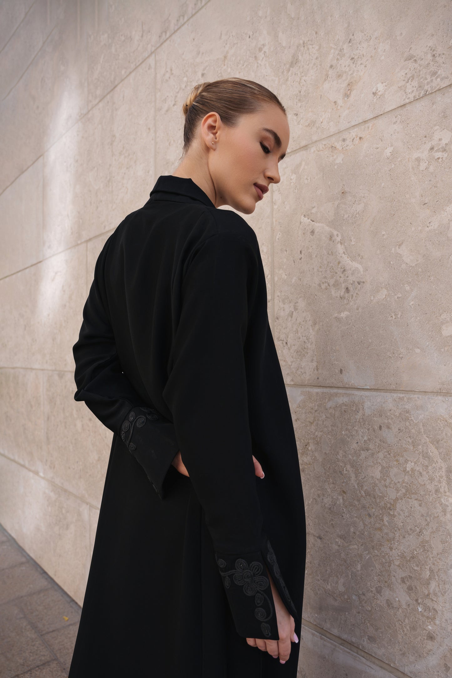 Shadow Bloom | Black Abaya